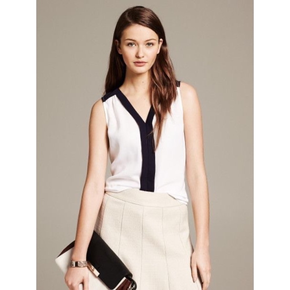 Banana Republic Contrast Trim Sleeveless Blouse